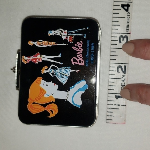 Vintage 40th anniversary Barbie lunchbox tin ornament with box 1999 - Picture 6 of 8